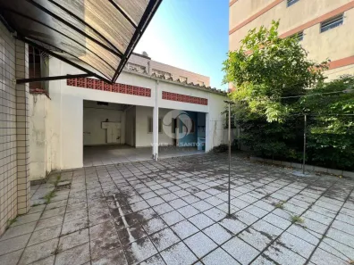 Casa com 3 Quartos à venda, 330m² no Gonzaga, Santos