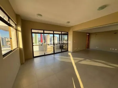 Apartamento com 4 Quartos para alugar, 220m² no Fátima, Teresina