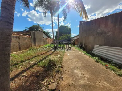 Lote/Terreno à venda, 610m² no Jardim das Palmeiras, Uberlândia