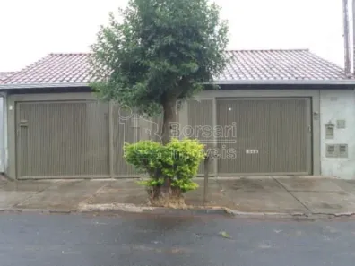 Casa com 3 Quartos à venda, 248m² no Jardim das Estações (Vila Xavier), Araraquara