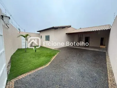 Casa com 4 Quartos para alugar, 190m² no Alto Umuarama, Uberlândia