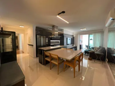 Apartamento com 2 Quartos para alugar, 104m² no Agronômica, Florianópolis