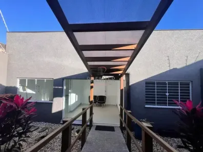 Imóvel Comercial com 5 Quartos à venda, 244m² no Jardim Londrilar, Londrina