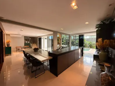 Casa com 4 Quartos à venda, 441m² no Morada da Colina, Uberlândia