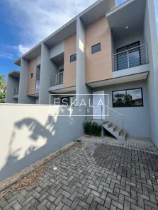 Sobrado com 2 Quartos à venda, 101m² no Floresta, Joinville