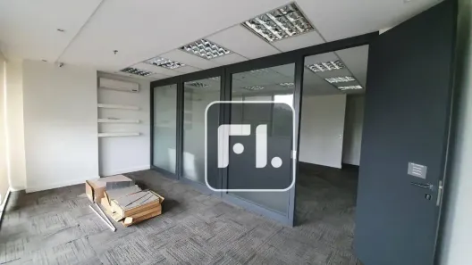 Sala Comercial para alugar, 132m² no Vila Almeida, São Paulo