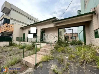Casa com 3 Quartos à venda, 221m² no Passo da Areia, Porto Alegre