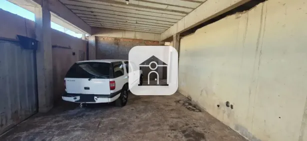 Sobrado com 3 Quartos à venda, 200m² no Jardim Europa, Uberlândia