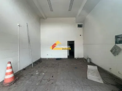 Ponto Comercial para alugar, 90m² no Centro, Divinópolis