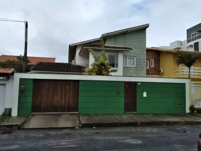 Casa com 4 Quartos à venda, 250m² no Piratininga, Niterói
