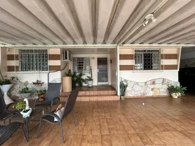Casa com 3 Quartos à venda, 416m² no Setor Leste Vila Nova, Goiânia