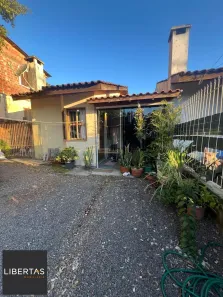 Casa com 2 Quartos à venda, 48m² no Restinga, Porto Alegre