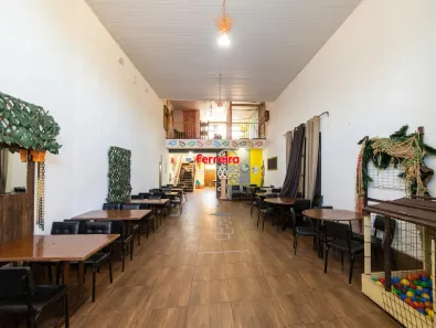 Imóvel Comercial com 2 Quartos para alugar, 320m² no Cavalhada, Porto Alegre