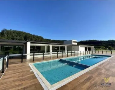 Lote/Terreno à venda, 615m² no Ingleses do Rio Vermelho, Florianópolis