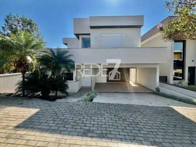 Sobrado com 3 Quartos à venda, 300m² no Vila dos Plátanos, Campinas