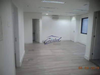 Sala Comercial à venda, 37m² no Vila Olímpia, São Paulo