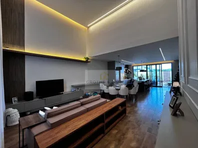 Casa de Condomínio com 3 Quartos à venda, 180m² no Vale dos Cristais, Taubaté