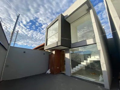 Casa com 3 Quartos à venda, 105m² no São Pedro, Ibirité