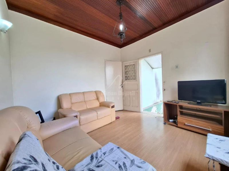 Casa com 3 quartos — Sagrada Família, Belo Horizonte