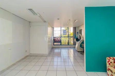 Sala Comercial à venda, 33m² no Mont Serrat, Porto Alegre