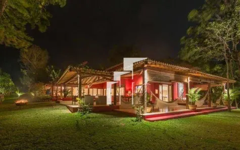 Casa com 6 Quartos para alugar, 10m² no , Porto Seguro