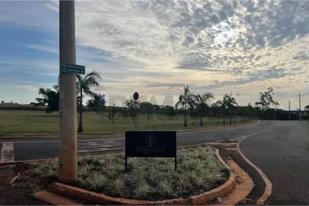 Lote/Terreno à venda, 389m² no Riviera Village, Cravinhos