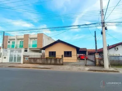 Casa com 3 Quartos à venda, 138m² no Aventureiro, Joinville