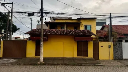 Casa com 4 Quartos à venda, 194m² no Parque Aurora, Campos dos Goytacazes