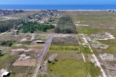 Lote/Terreno à venda, 576m² no Guarajuba, Balneário Gaivota