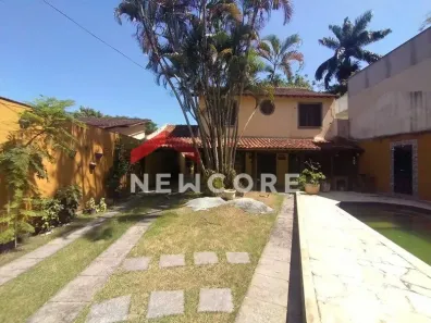 Casa de Condomínio com 4 Quartos à venda, 360m² no Jacarepaguá, Rio de Janeiro