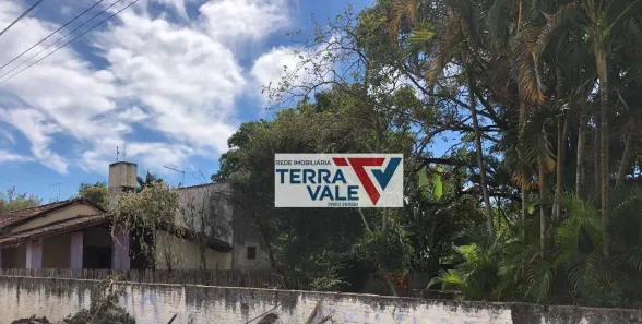 Lote/Terreno à venda, 706m² no Centro, Canas