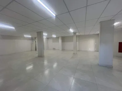 Ponto Comercial para alugar, 150m² no Ana Lúcia, Sabará
