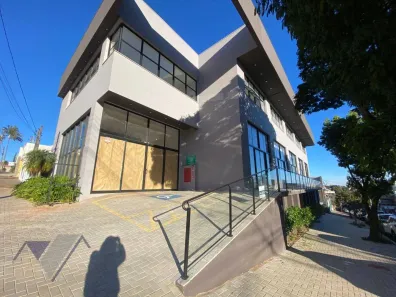 Sala Comercial para alugar, 130m² no Centro, Cascavel