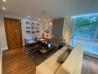 Casa com 6 Quartos à venda, 281m² no Alto da Lapa, São Paulo
