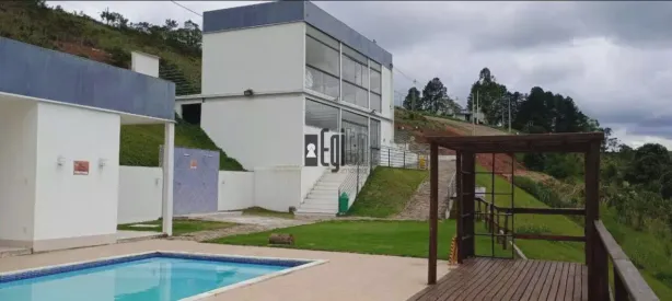 Casa com 3 Quartos à venda, 370m² no Igrejinha, Juiz de Fora