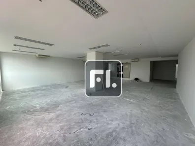 Sala Comercial para alugar, 144m² no Dezoito do Forte Empresarial/Alphaville., Barueri