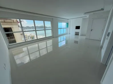 Apartamento com 4 Quartos à venda, 179m² no Meia Praia, Itapema