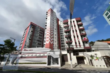 Apartamento com 2 Quartos para alugar, 102m² no Centro, Florianópolis