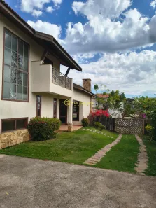 Casa de Condomínio com 3 Quartos para alugar, 383m² no Pinheiro, Valinhos