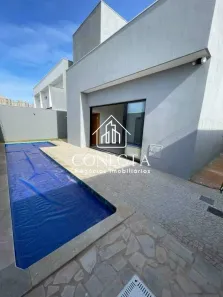 Casa com 3 Quartos à venda, 158m² no Novo Mundo, Uberlândia