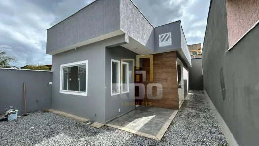 Casa com 2 Quartos à venda, 60m² no Loteamento Extensão do Serramar, Rio das Ostras