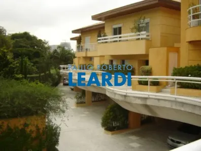 Casa de Condomínio com 3 Quartos à venda, 786m² no Jardim Everest, São Paulo