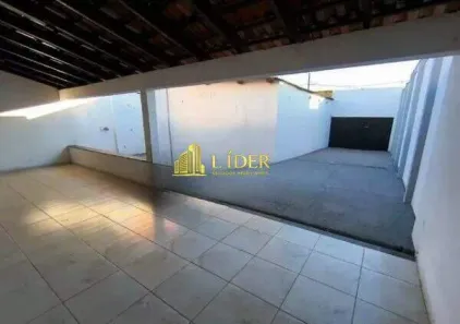 Casa com 3 Quartos para alugar, 120m² no Shopping Park, Uberlândia