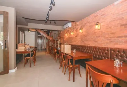 Casa com 4 Quartos à venda, 310m² no Jardim Itu, Porto Alegre