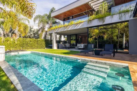 Casa com 4 Quartos à venda, 445m² no Jurerê, Florianópolis