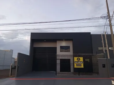 Galpão/Depósito/Armazém com 1 Quarto para alugar, 240m² no Loteamento Sumaré, Maringá