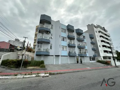 Apartamento com 3 Quartos à venda, 110m² no Praia Comprida, São José