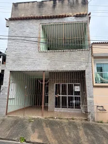 Casa com 4 Quartos para alugar, 220m² no Monte Castelo, Volta Redonda