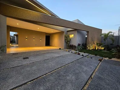 Casa com 3 Quartos à venda, 210m² no Carandá Bosque, Campo Grande