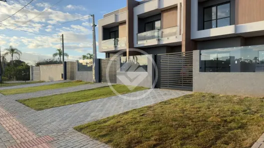 Sobrado com 3 Quartos à venda, 100m² no Guaratuba, Guaratuba